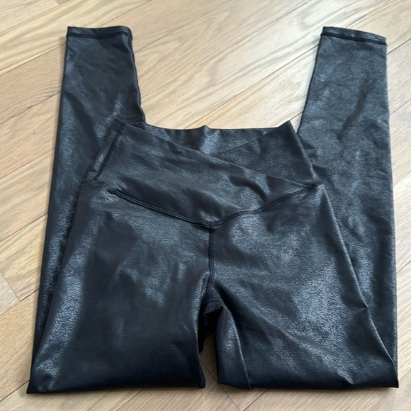 Aerie Real Me Crossover Leggings - Picture 1 of 2